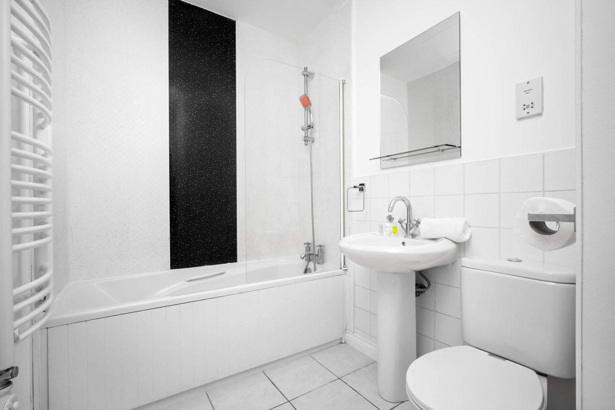 Luxury Two Bedroom Apartment - City Ceentre - Balcony - Jq - Netflix & Wifi - 11B Birmingham Extérieur photo